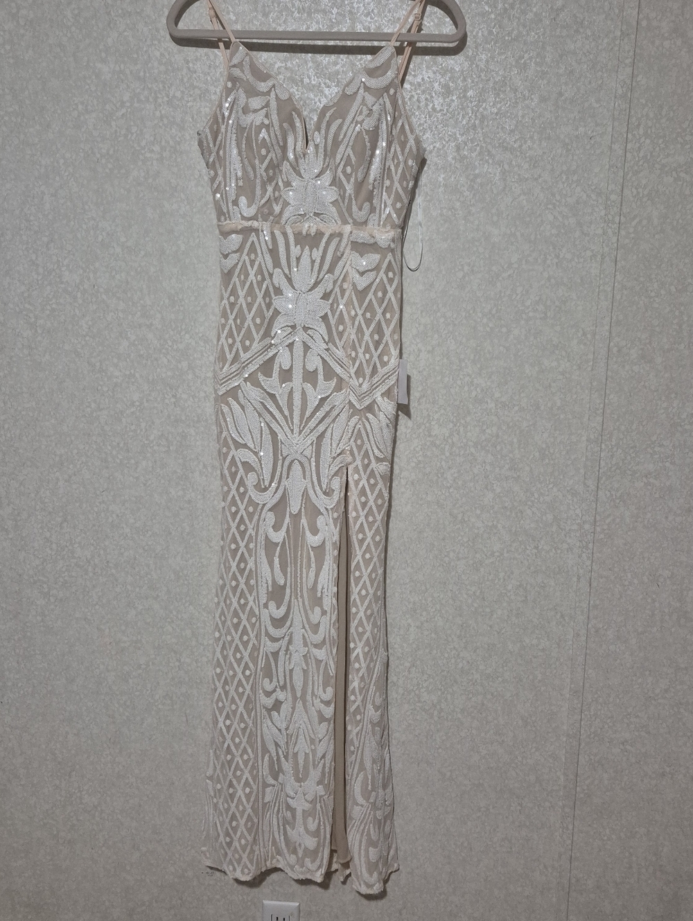 NWT Lulu's Ivory Beaded Lace Maxi Dress with Spaghetti Straps..SIZE:S - Picture 6 of 16